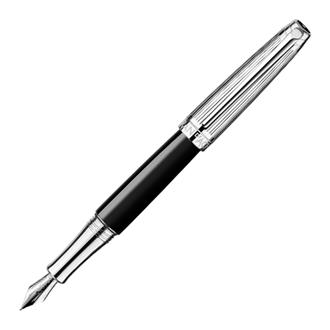 エレガントな万年筆 黒と白のストライプ 1 エレガントな万年筆 黒と白