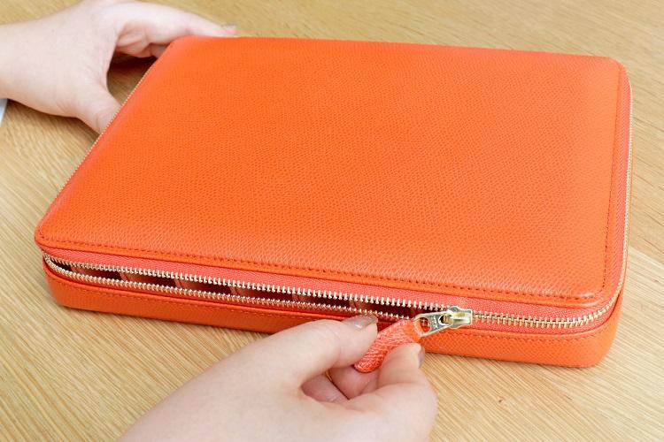 新製品】とっておきの筆記具を収める、美しいコレクションケース