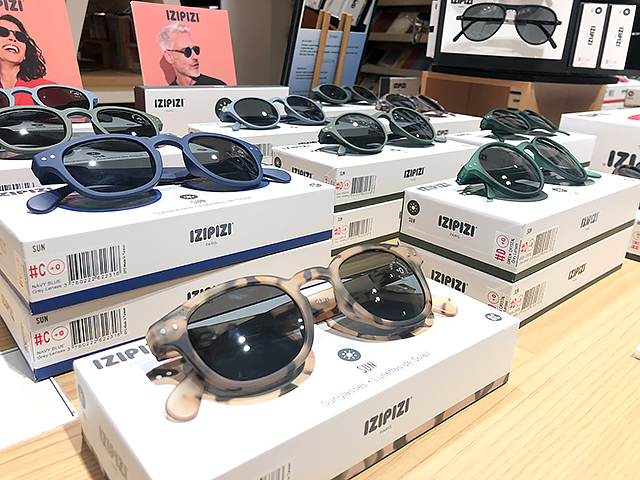 横浜元町1階 IZIPIZI POP-UP STORE 8月10日 土 9月1日 日 イベント一覧 伊東屋オンラインストア ギフト包装無料