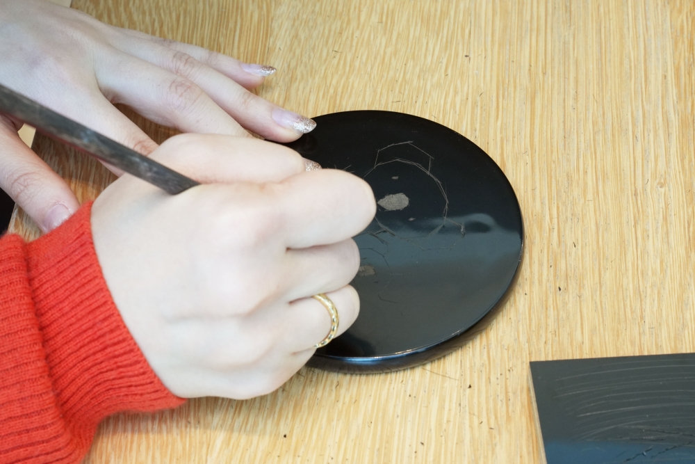 画像　輪島屋善仁　沈金教室1枚目