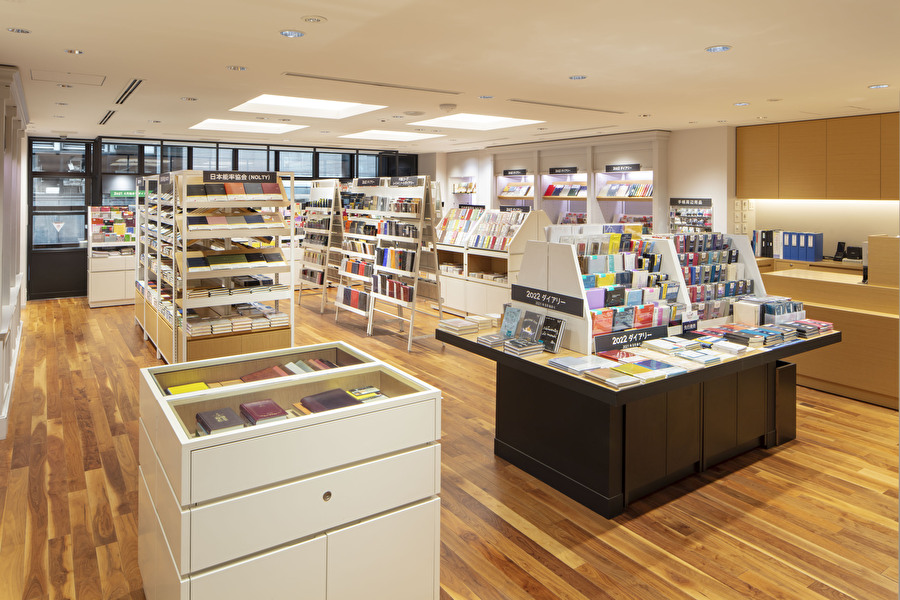 銀座 伊東屋 本店｜店舗一覧｜伊東屋オンラインストア【ギフト包装無料】